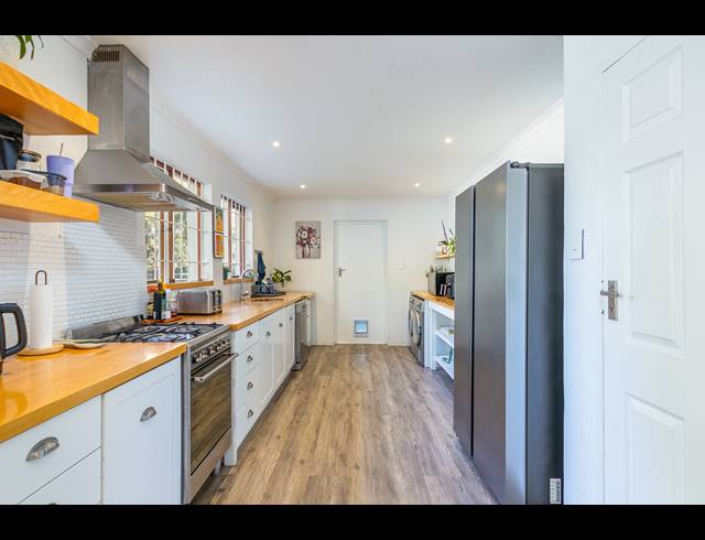 4 BEDROOM HOUSE FOR SALE IN FLAMINGO VLEI